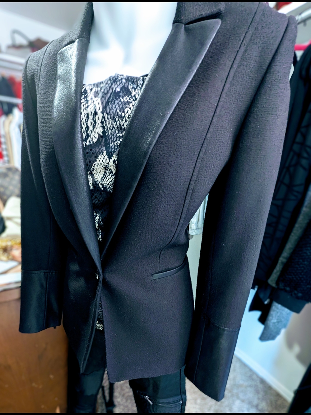 ANTONIO MELANI Black Satin-Lapel Women's Blazer